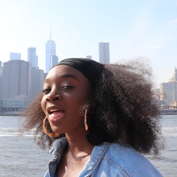 Meet your Posher, Zeenat - Picture 1 of 1